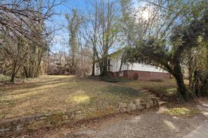 featured image of 8 Golf St #B