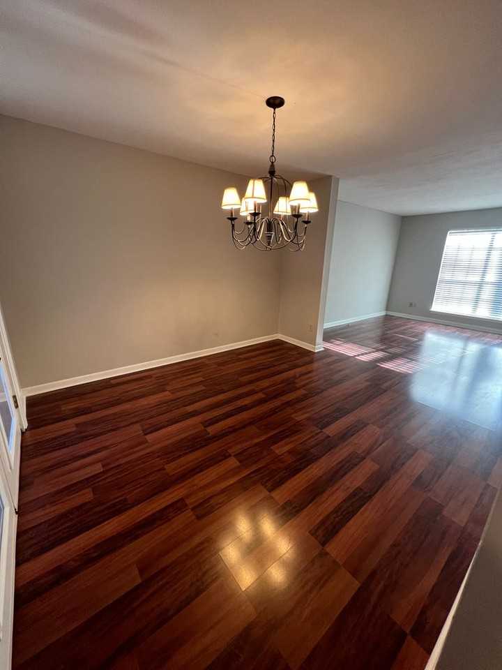 10203 Los Altos Dr - Photo 2 of 19