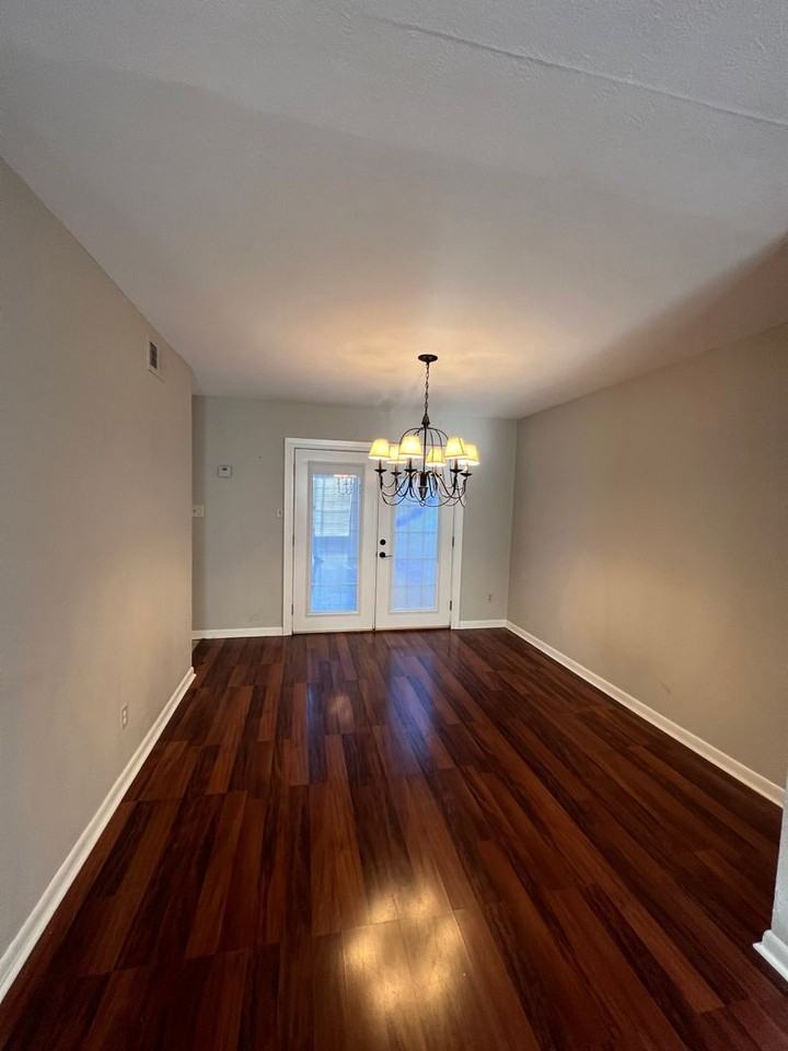 10203 Los Altos Dr - Photo 3 of 19