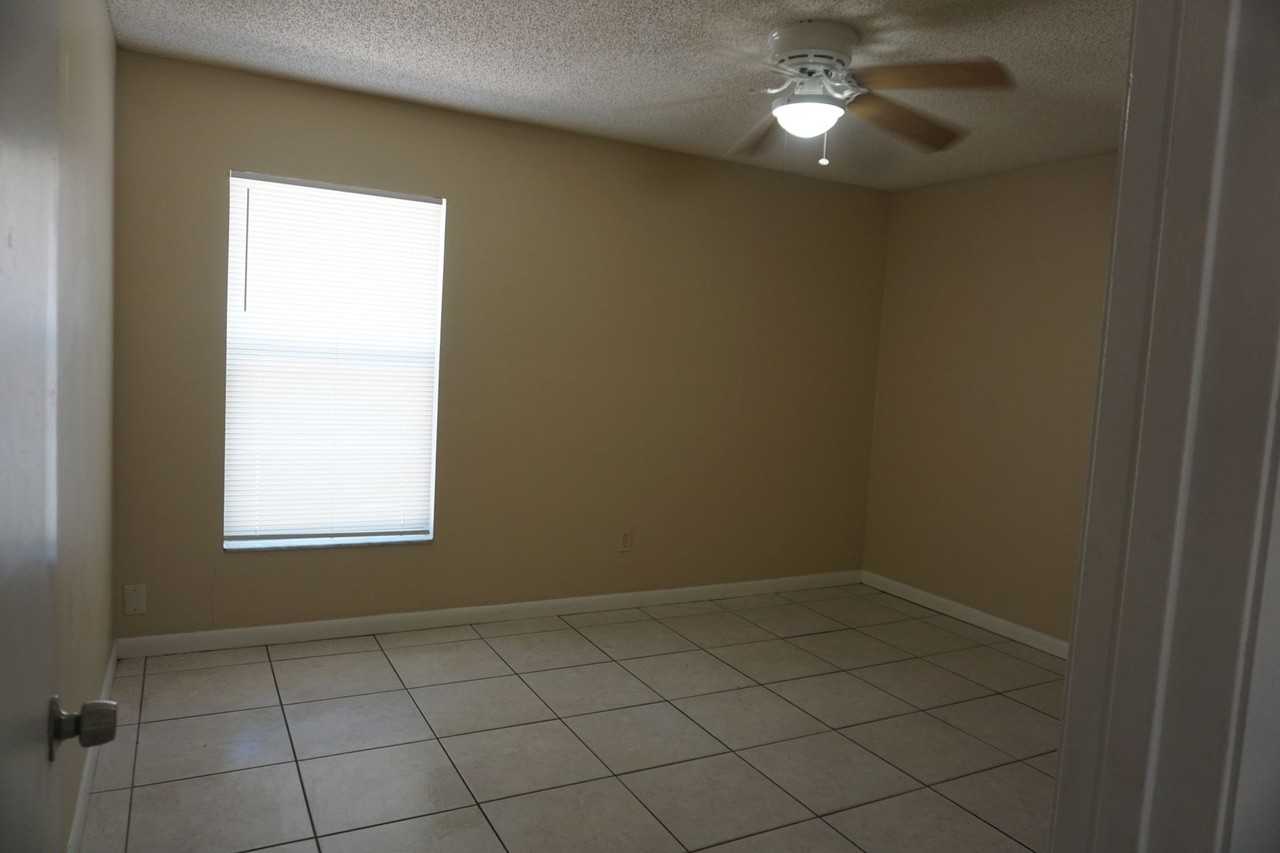 8570 Colony Pine Cir W - Photo 6 of 16