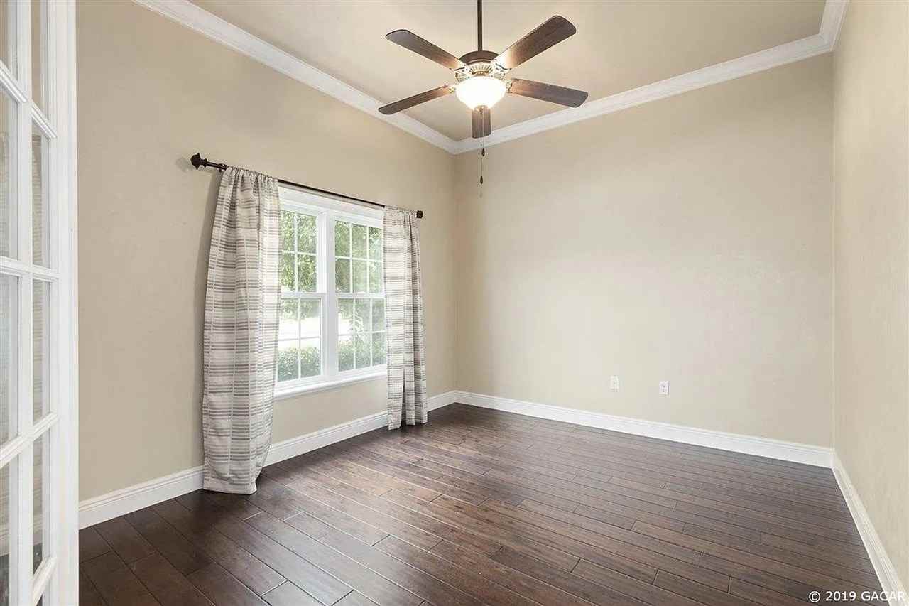 3740 Sw 73rd Way - Photo 5 of 14