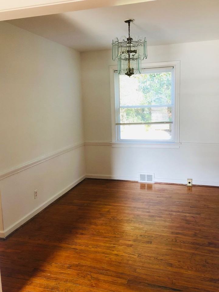 5202 Monument Ave - Photo 7 of 13