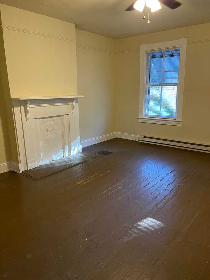 1244 Parkwood Ave - Photo 4 of 40