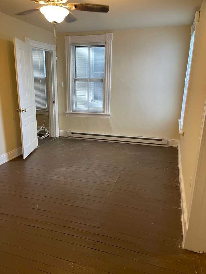 1244 Parkwood Ave - Photo 6 of 40