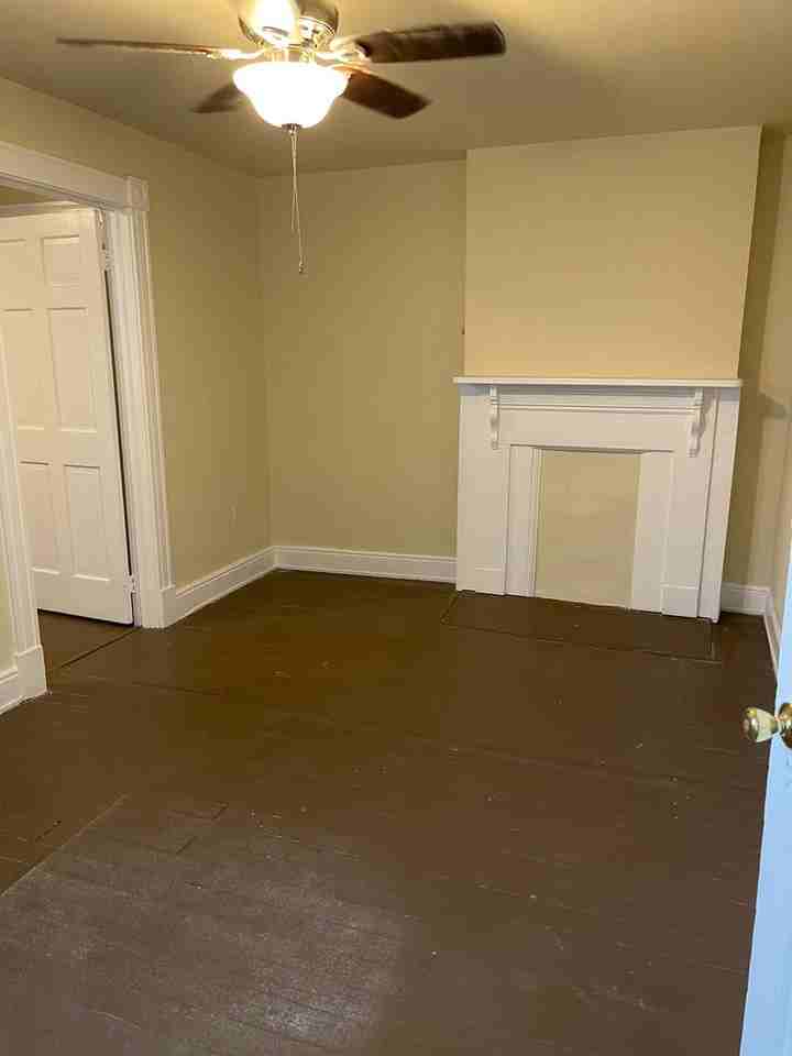 1244 Parkwood Ave - Photo 7 of 40