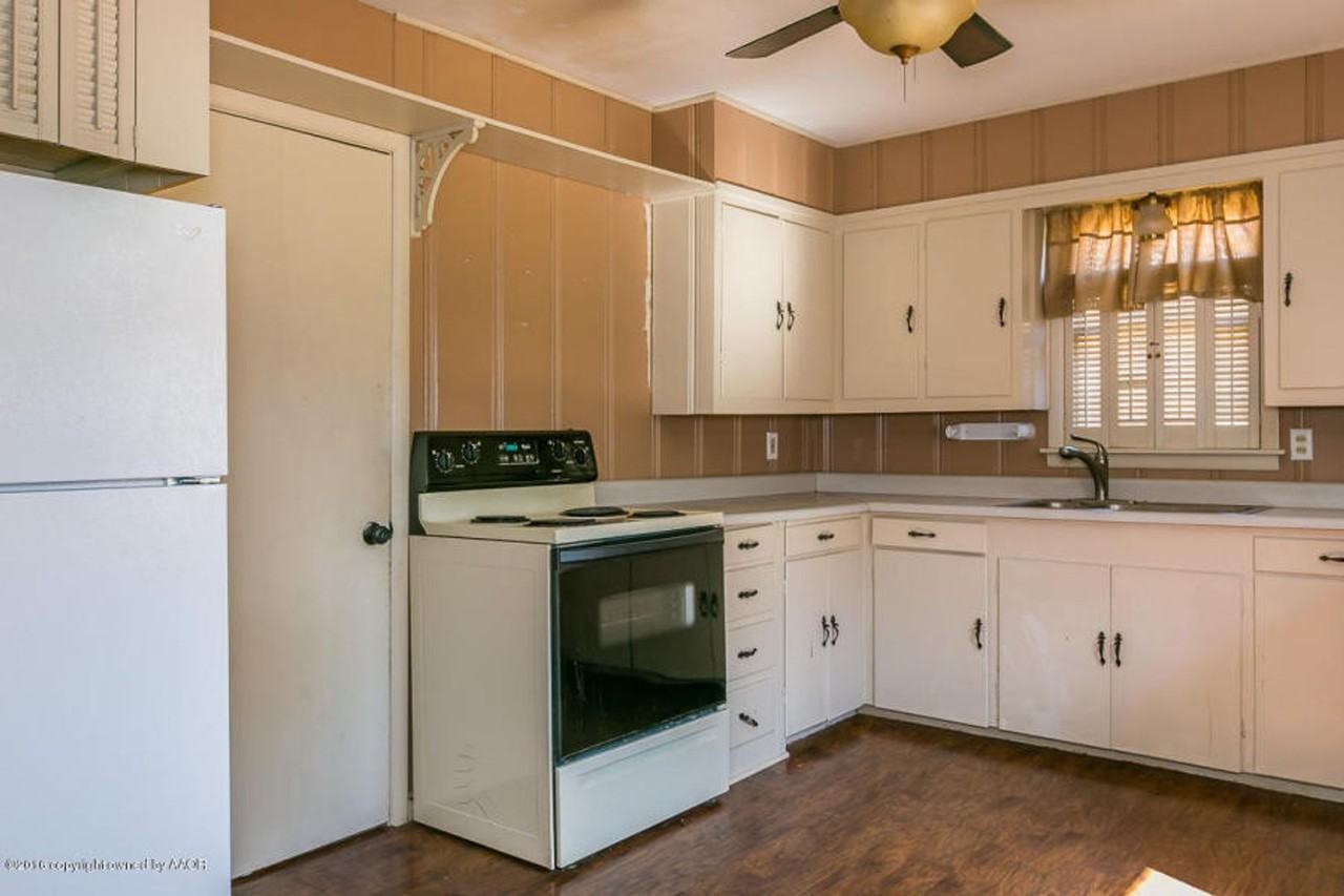 118 N Goliad St - Photo 4 of 6