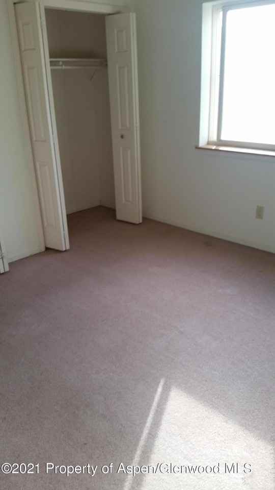 2683 Woodberry Dr - Photo 5 of 9