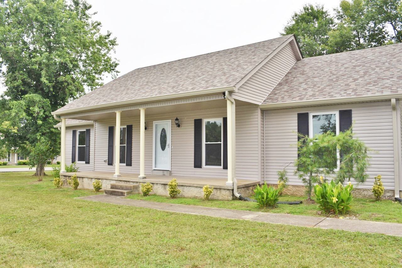 1033 Gary Ct - Photo 2 of 24