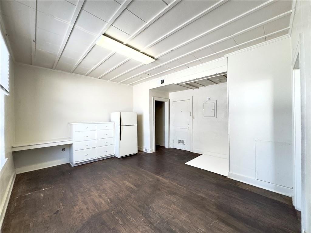 645 W Dickson St #9 - Photo 2 of 6