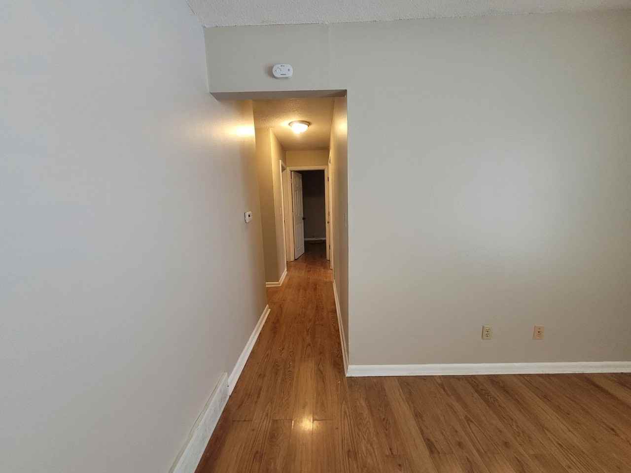 1101 Jefferson Ave - Photo 5 of 17