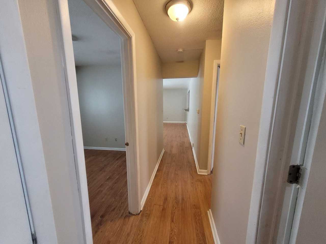 1101 Jefferson Ave - Photo 6 of 17