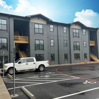 featured image of 810 W Catalpa St