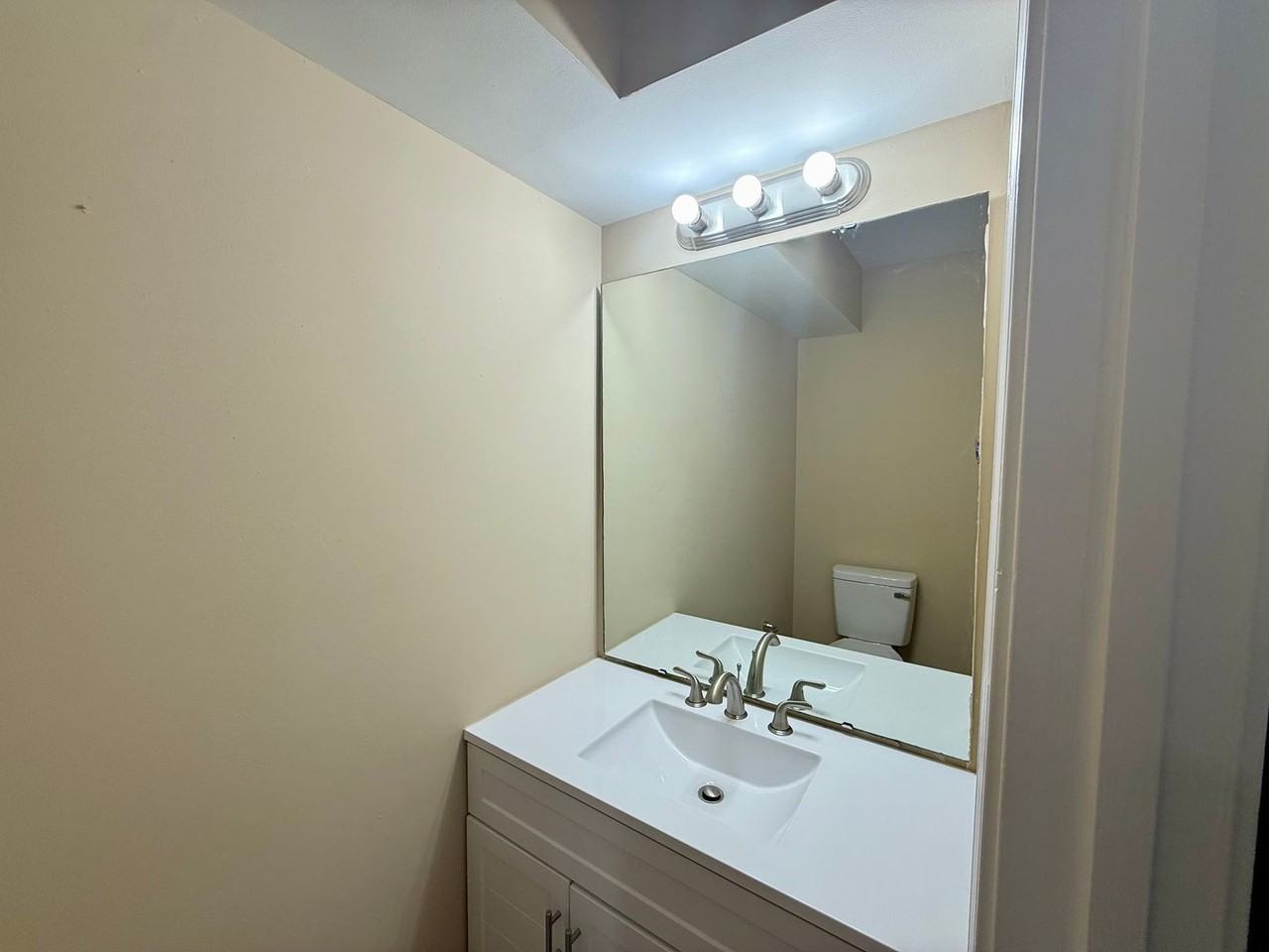 461 Allison St Nw - Photo 4 of 9