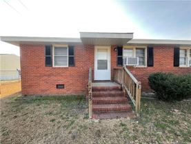 1725 Cumberland Dr - Photo 1 of 1