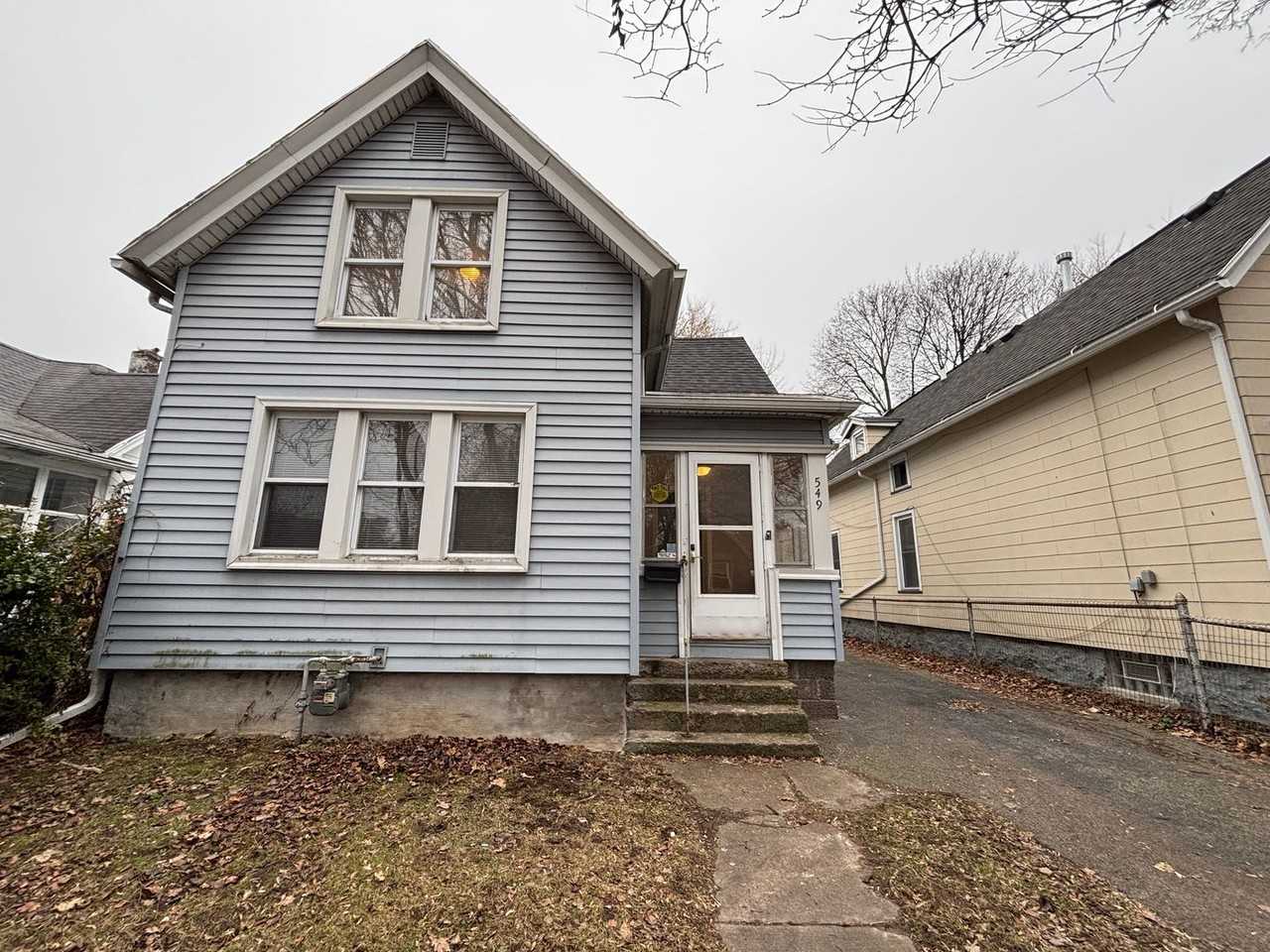 549 Caroline St - Photo 2 of 28