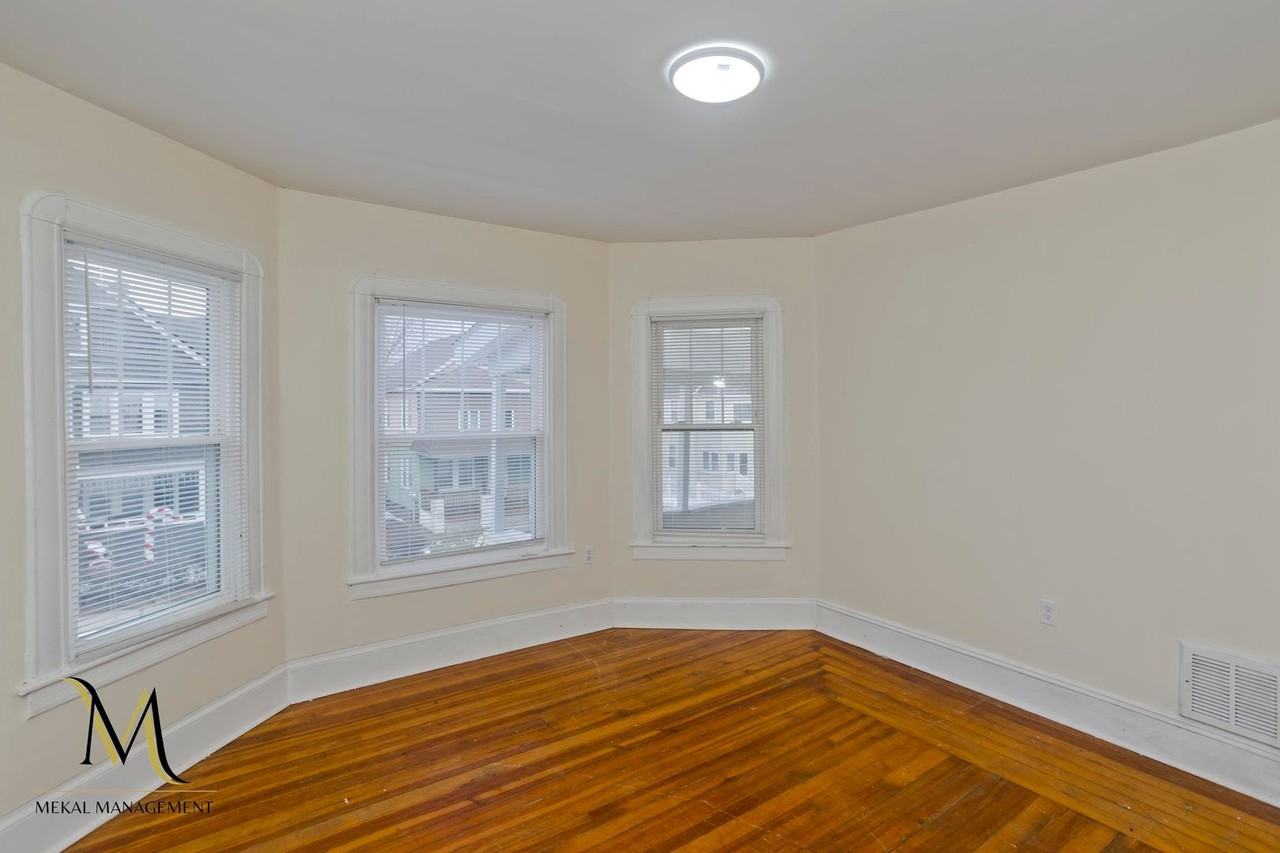 54 Clantoy St - Photo 2 of 20