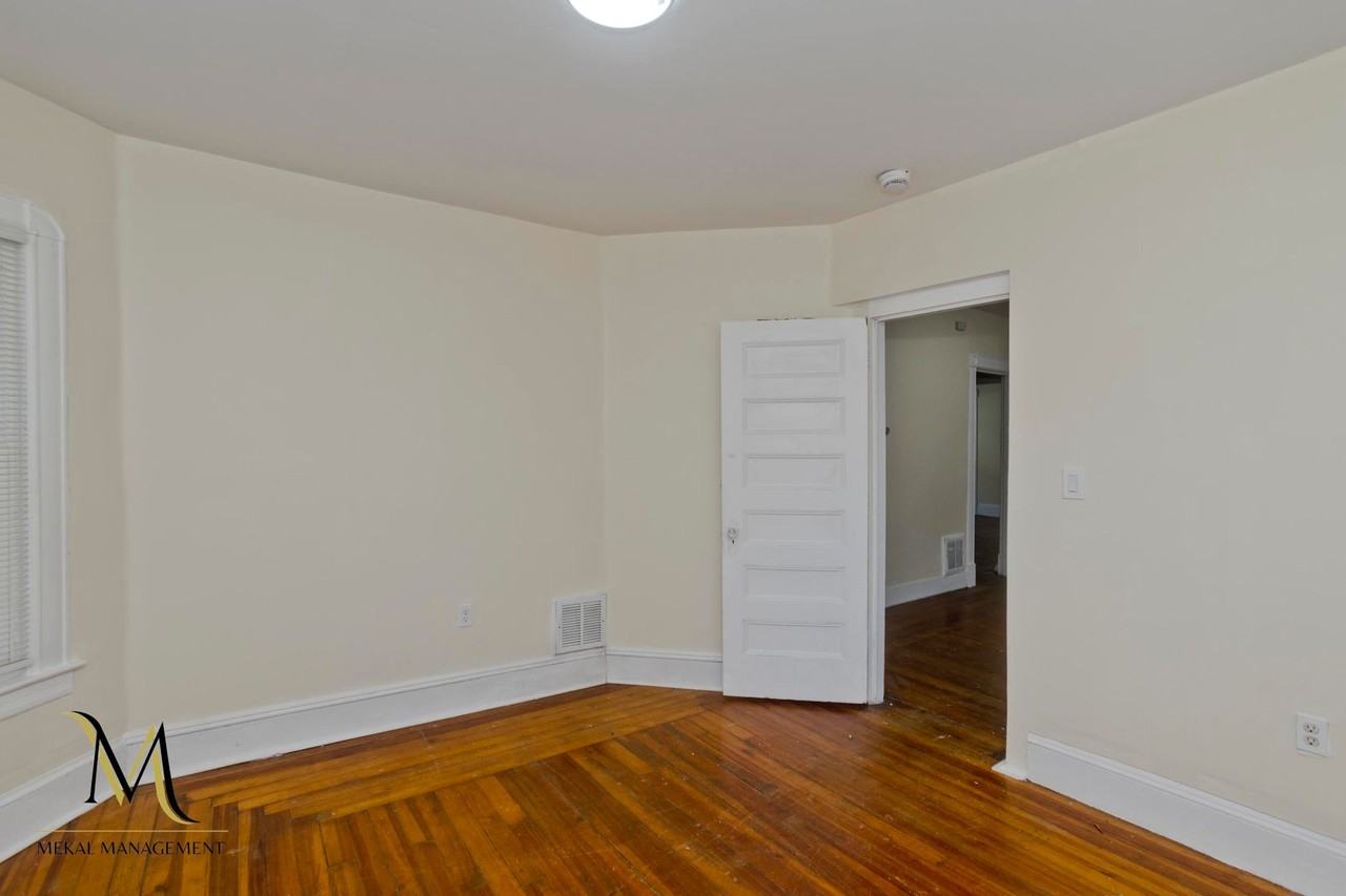 54 Clantoy St - Photo 4 of 20