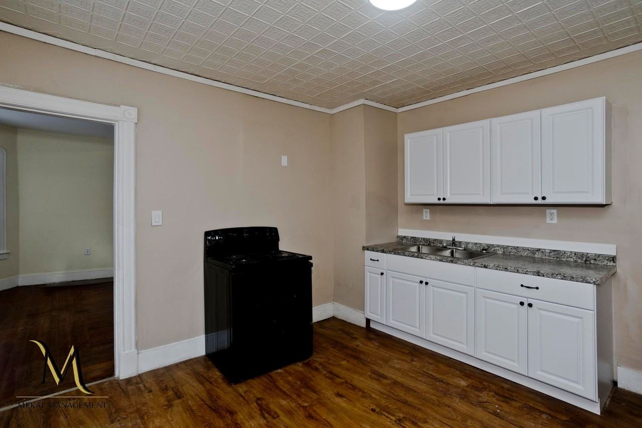 54 Clantoy St - Photo 5 of 20