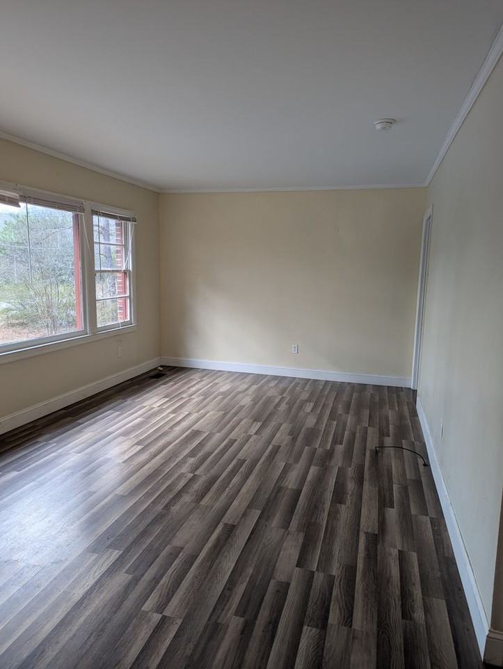 232 Allen Memorial Dr Sw - Photo 3 of 9