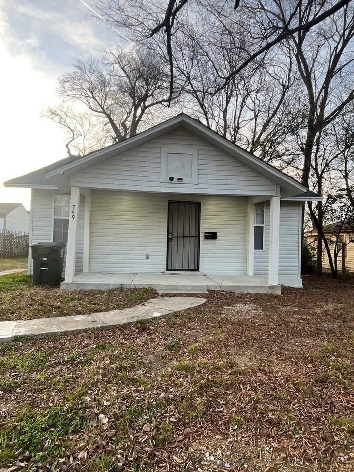 749 Columbia St - Photo 2 of 22