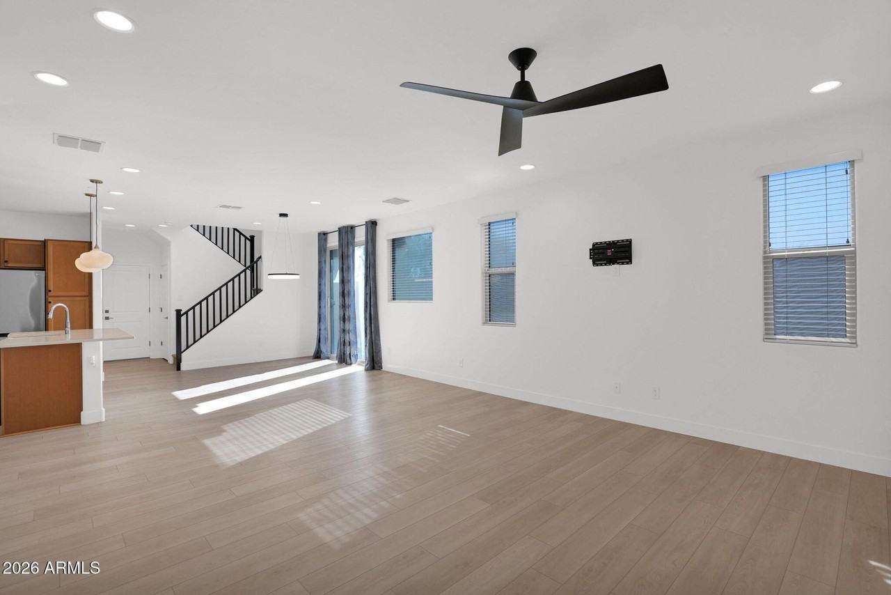 5819 W Pueblo Ave - Photo 4 of 35