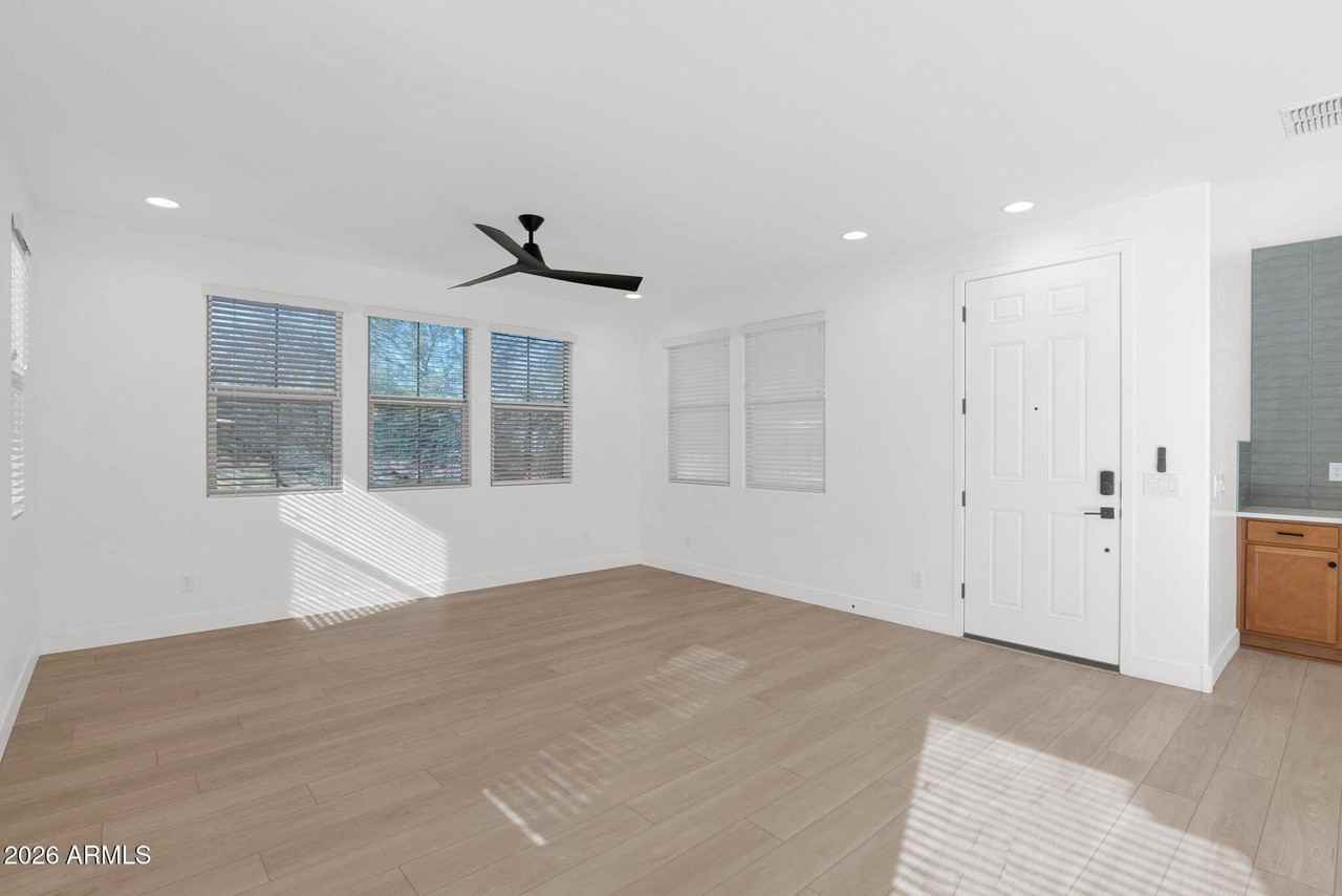 5819 W Pueblo Ave - Photo 6 of 35