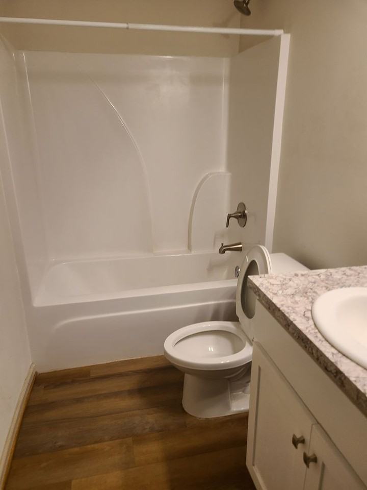 10 Laurel St - Photo 3 of 5