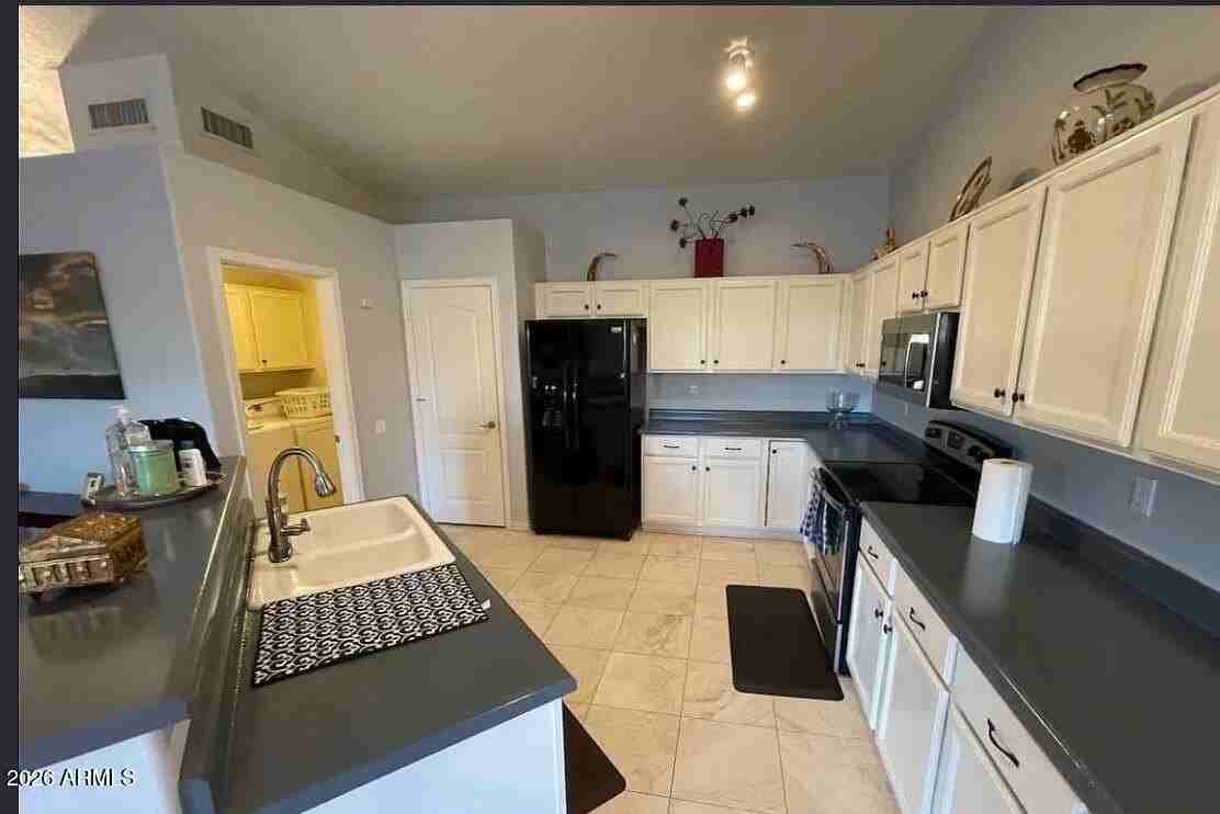 6334 W Potter Dr - Photo 6 of 8