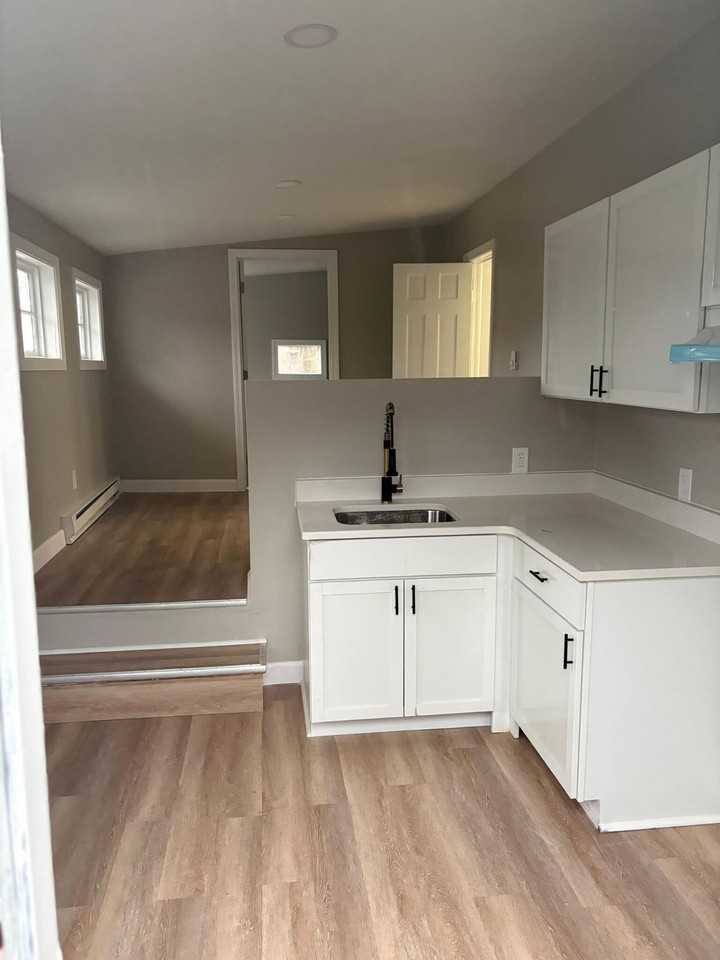 21 Mechanics (PMC) - Photo 4 of 6