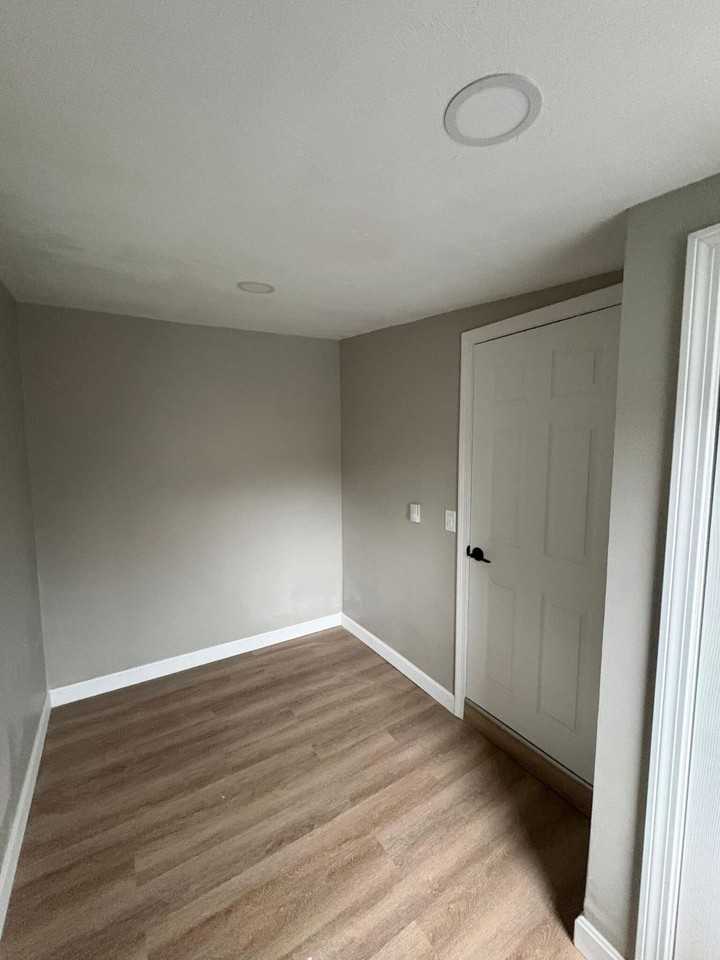 21 Mechanics (PMC) - Photo 5 of 6