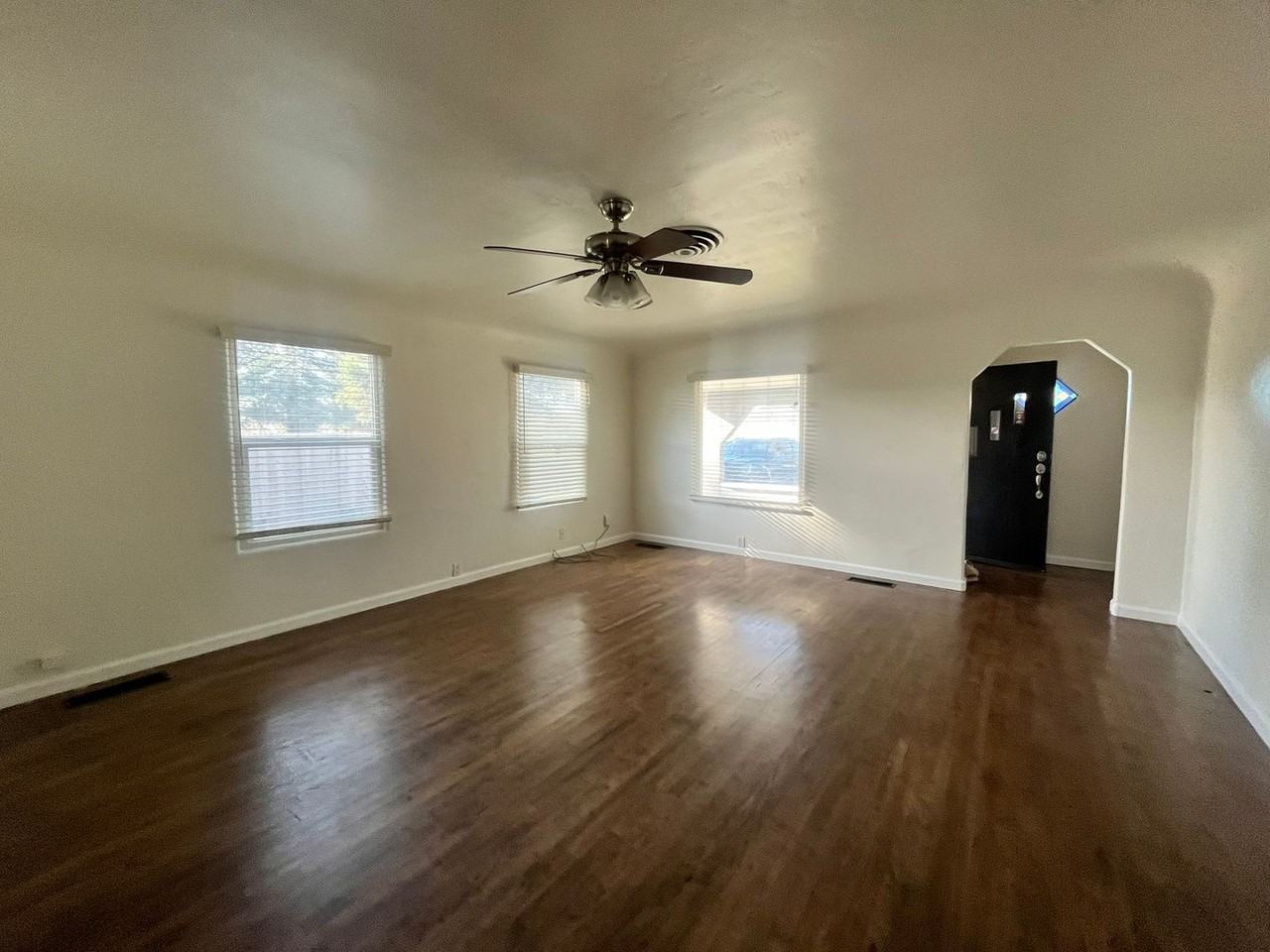 620 N O St - Photo 4 of 18