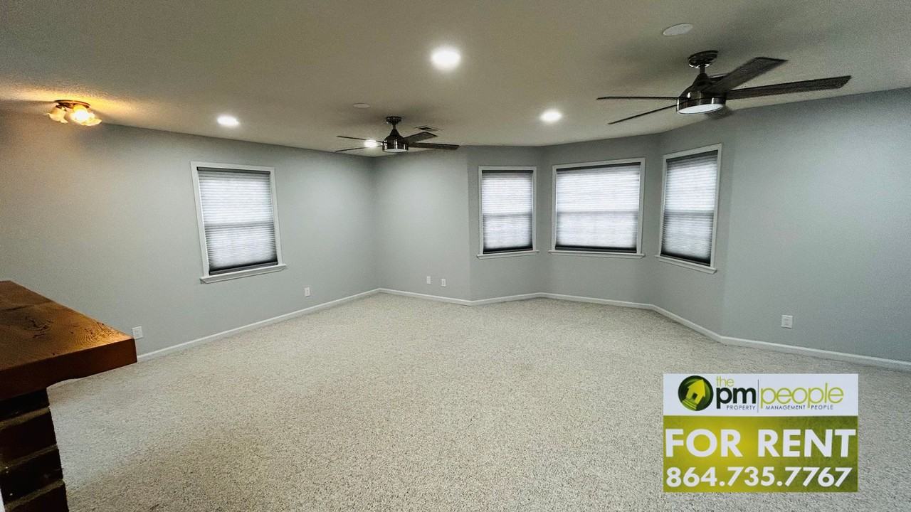 134 Bennetts Bridge Rd - Photo 2 of 12