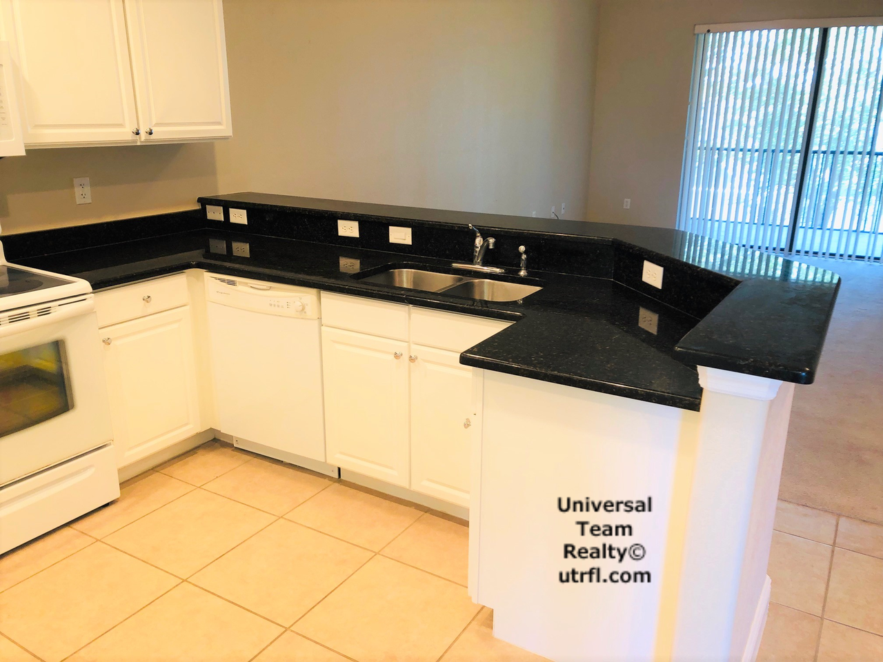 13661 Julias Way #1323 - Photo 4 of 26