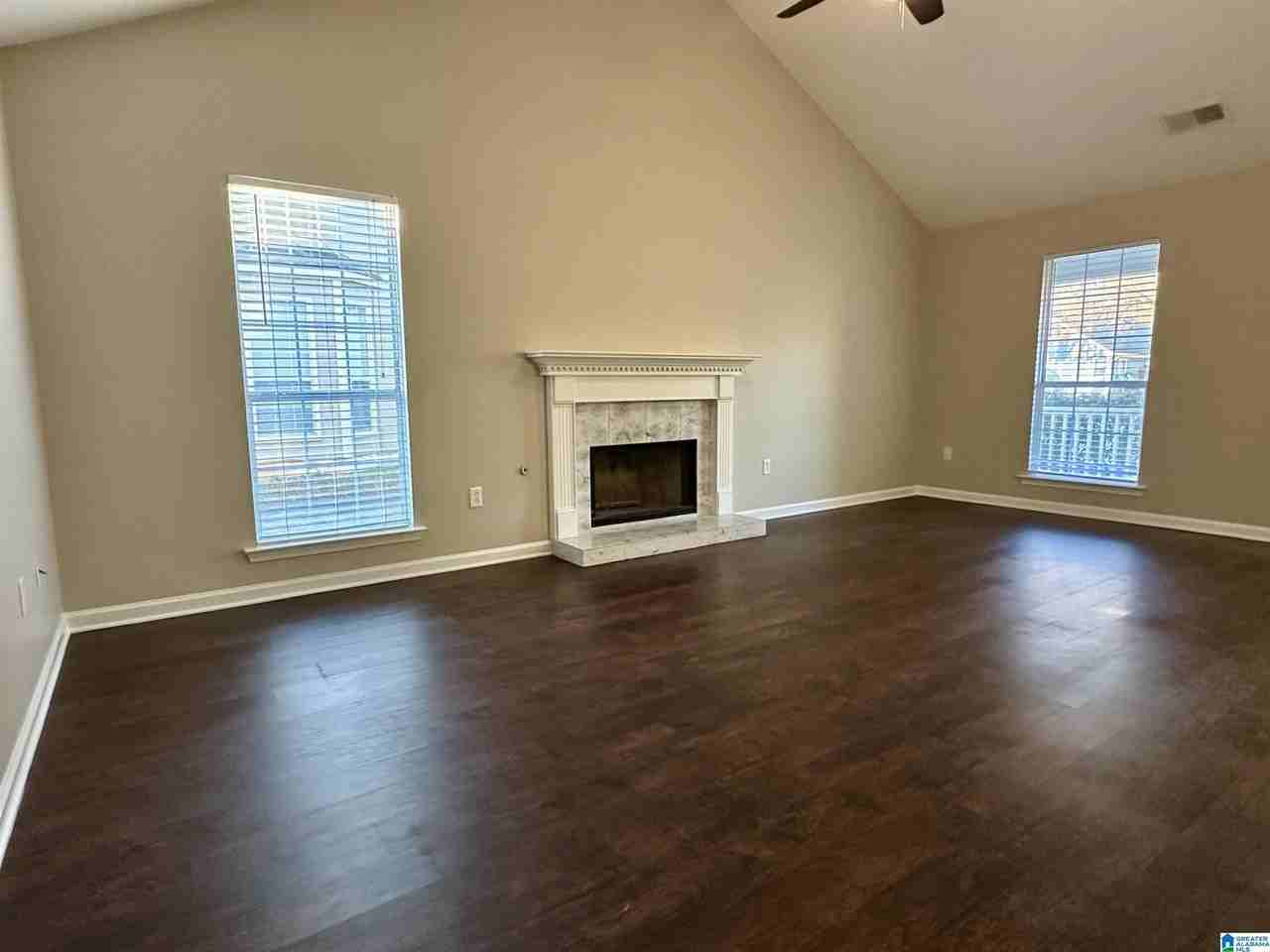 165 Jasmine Dr - Photo 4 of 14