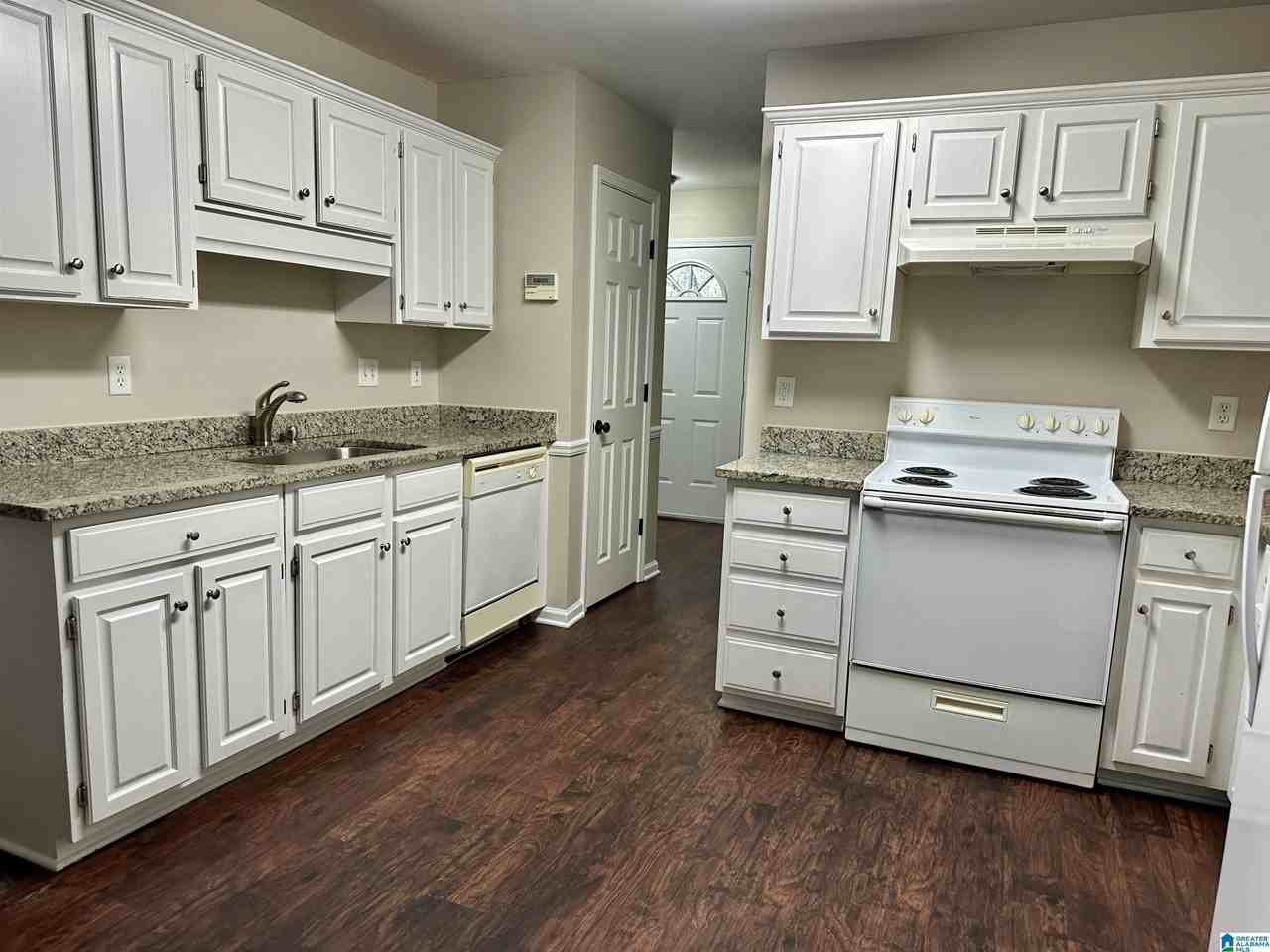 165 Jasmine Dr - Photo 6 of 14