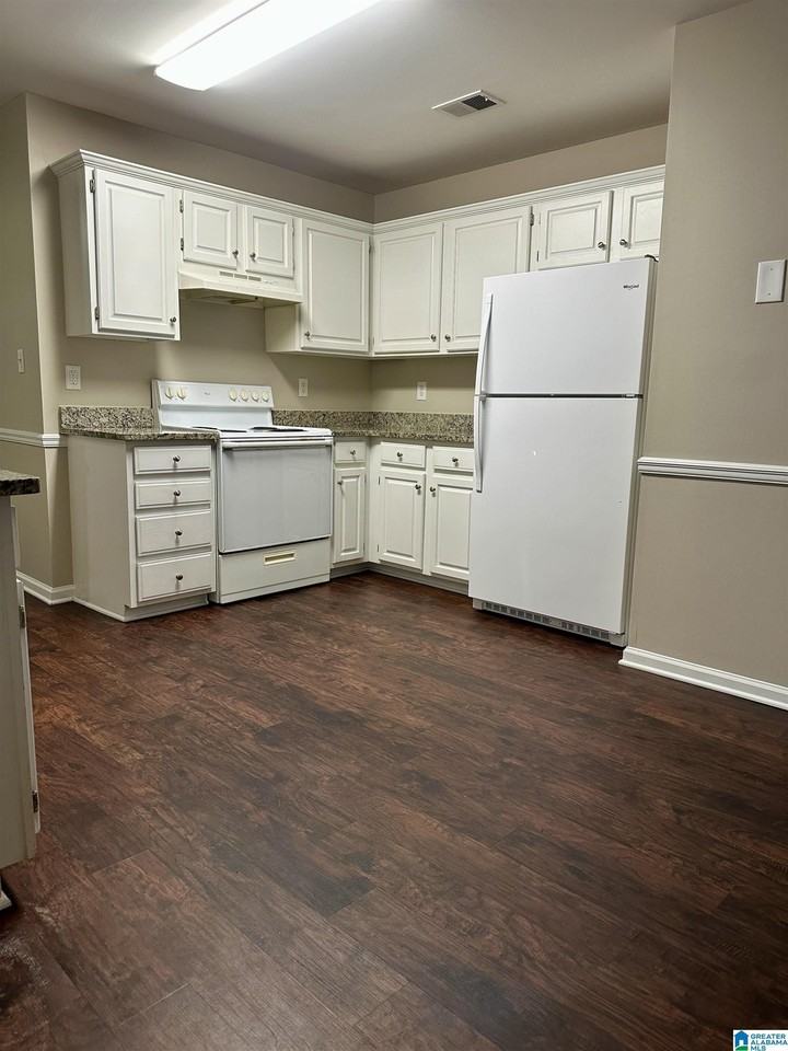 165 Jasmine Dr - Photo 7 of 14