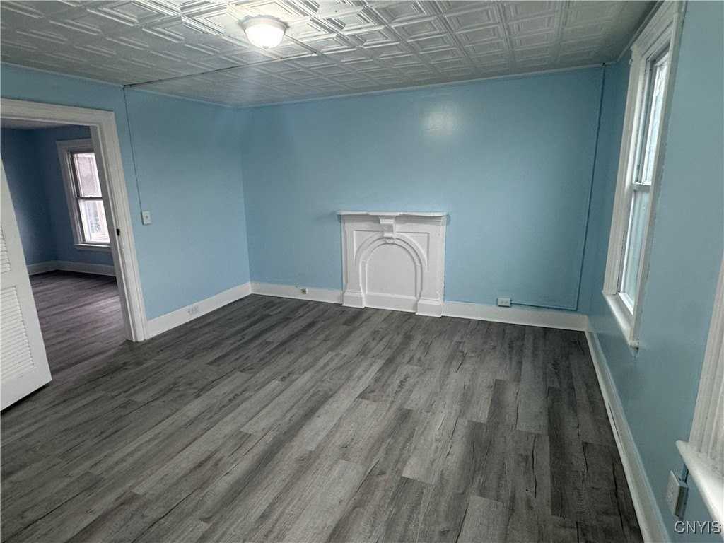 1500 Lenox Ave - Photo 2 of 12