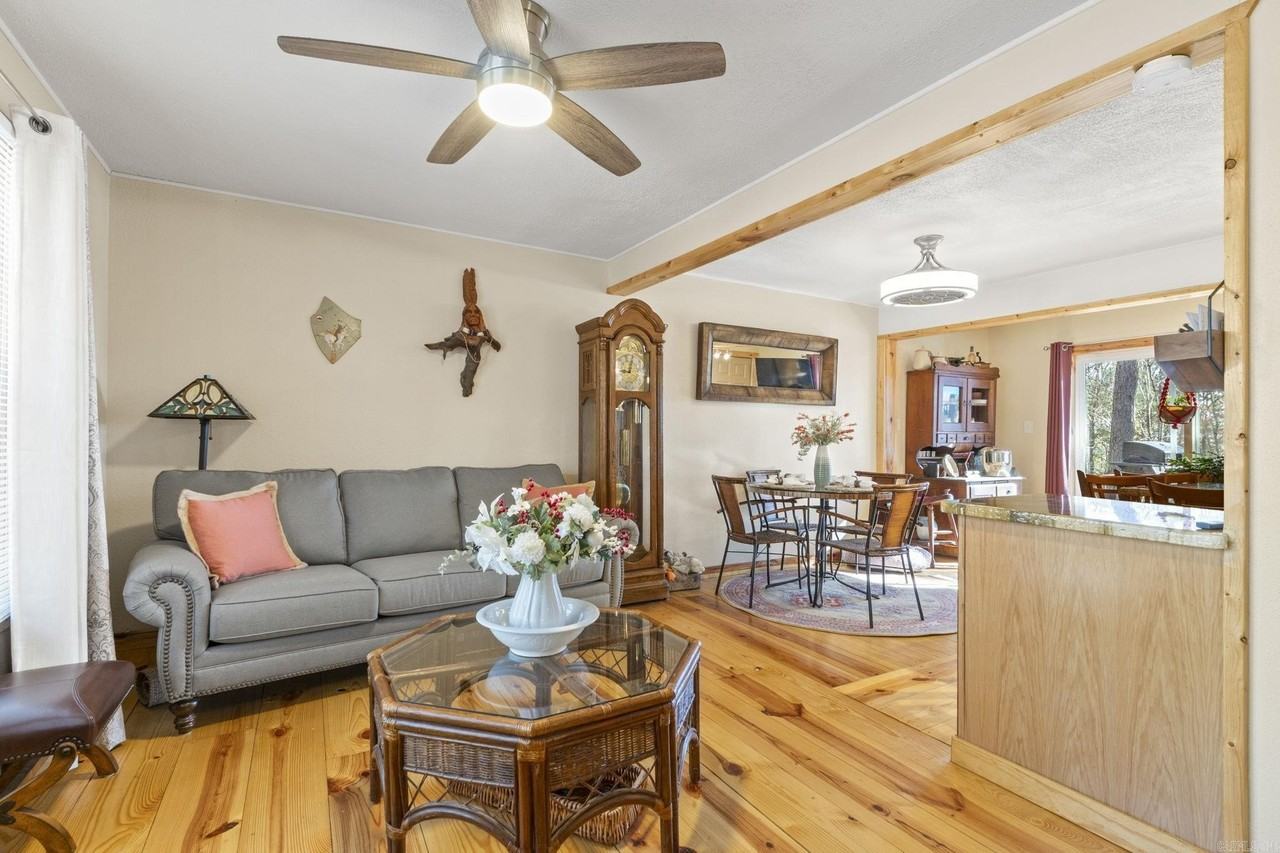 118 Cedar Valley Rd - Photo 7 of 50