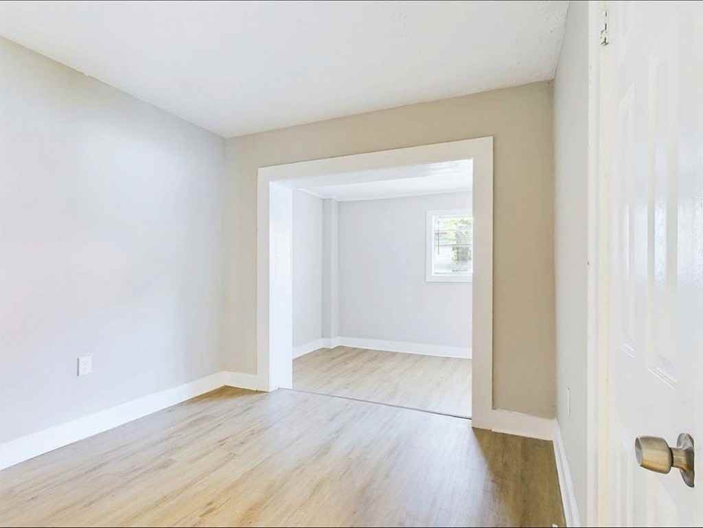 2732 Pecan St - Photo 4 of 9