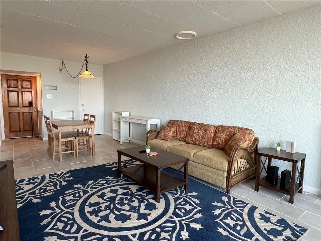 14401 Commodores Dr Unit 110 #110 - Photo 3 of 12