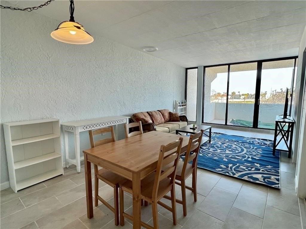 14401 Commodores Dr Unit 110 #110 - Photo 4 of 12