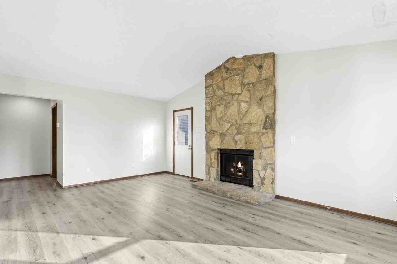 1800 Weather Stone Ln - Photo 6 of 26