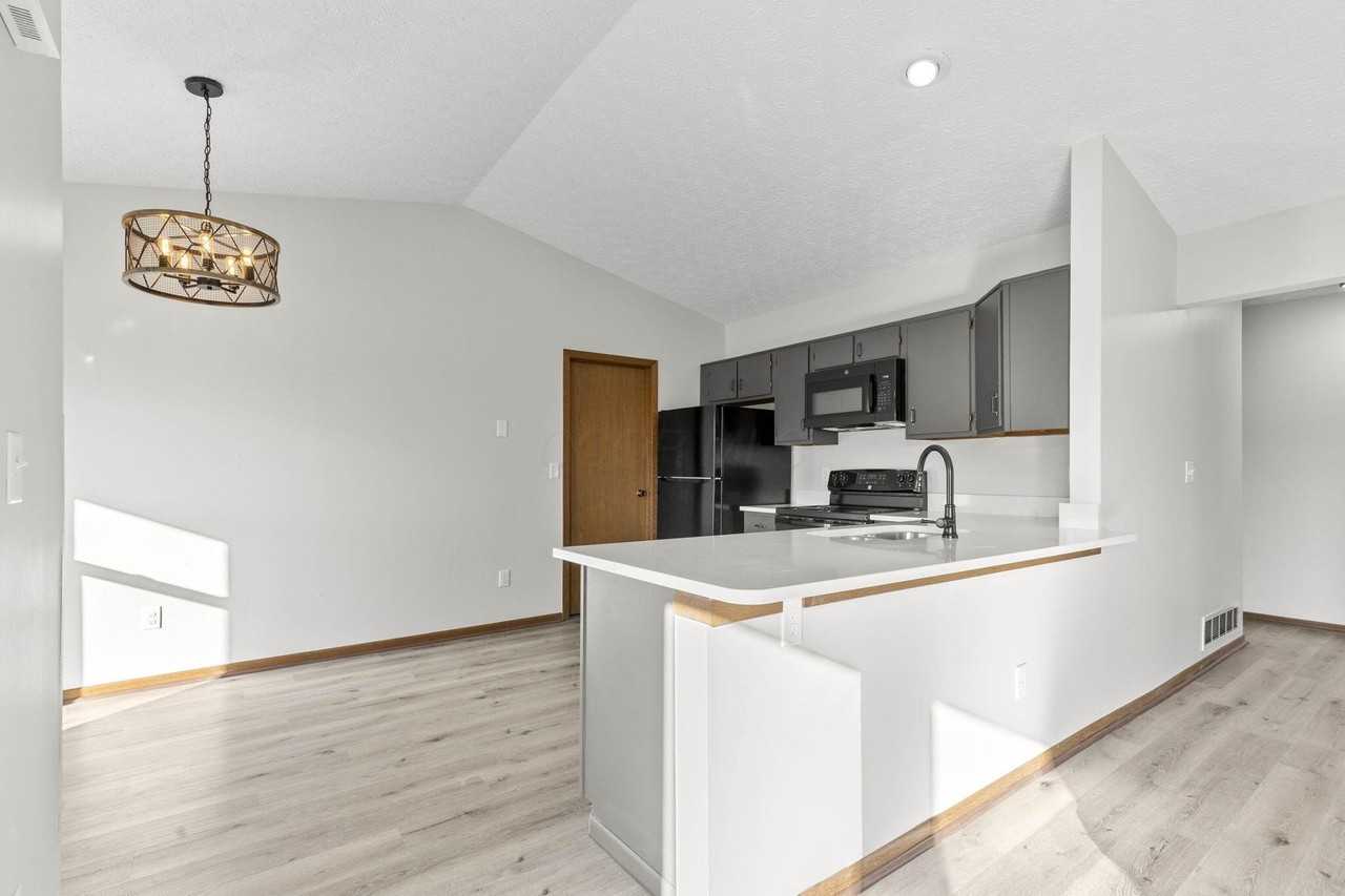 1800 Weather Stone Ln - Photo 7 of 26