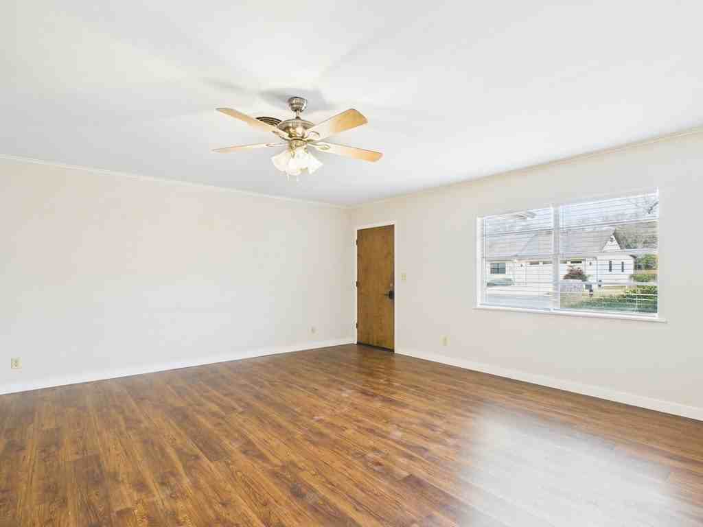 209 Forest Trail Dr - Photo 4 of 10