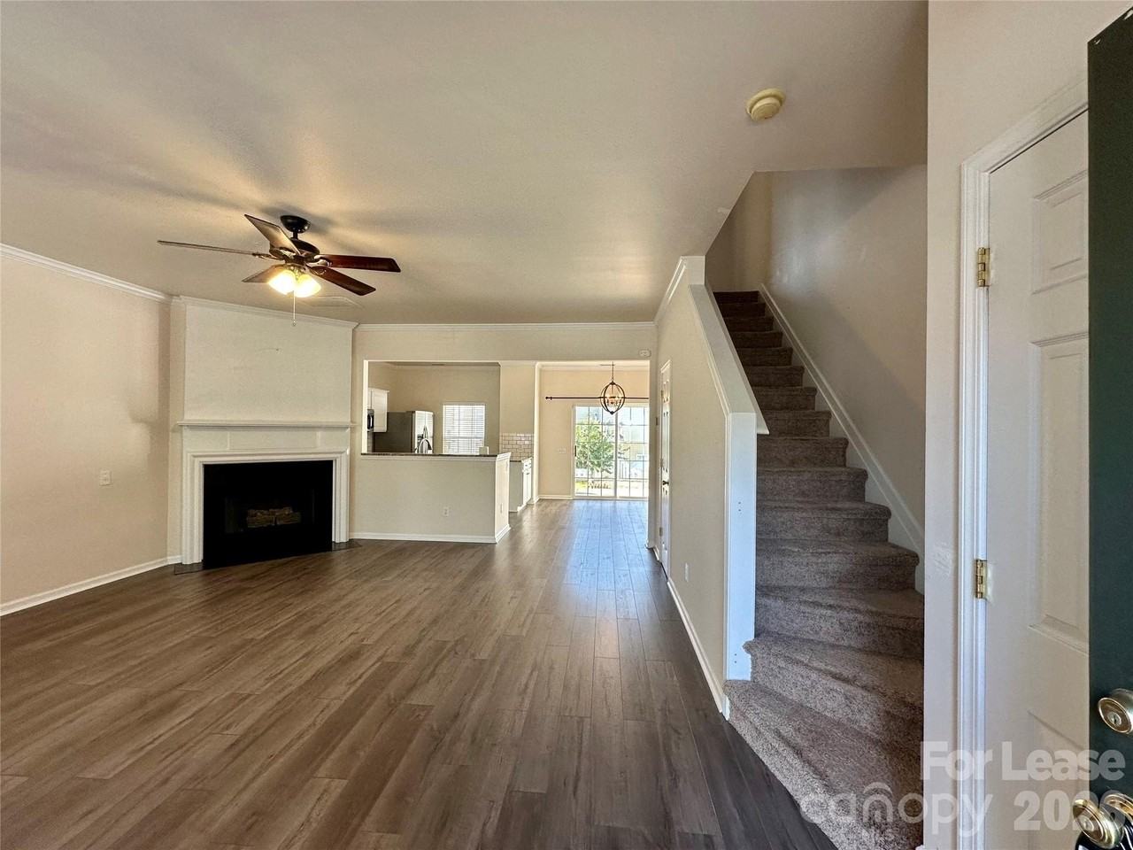 6836 Rothchild Dr - Photo 3 of 20