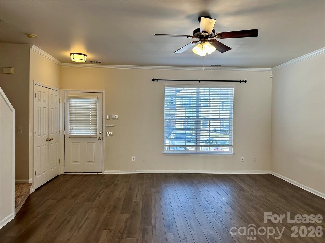 6836 Rothchild Dr - Photo 5 of 20