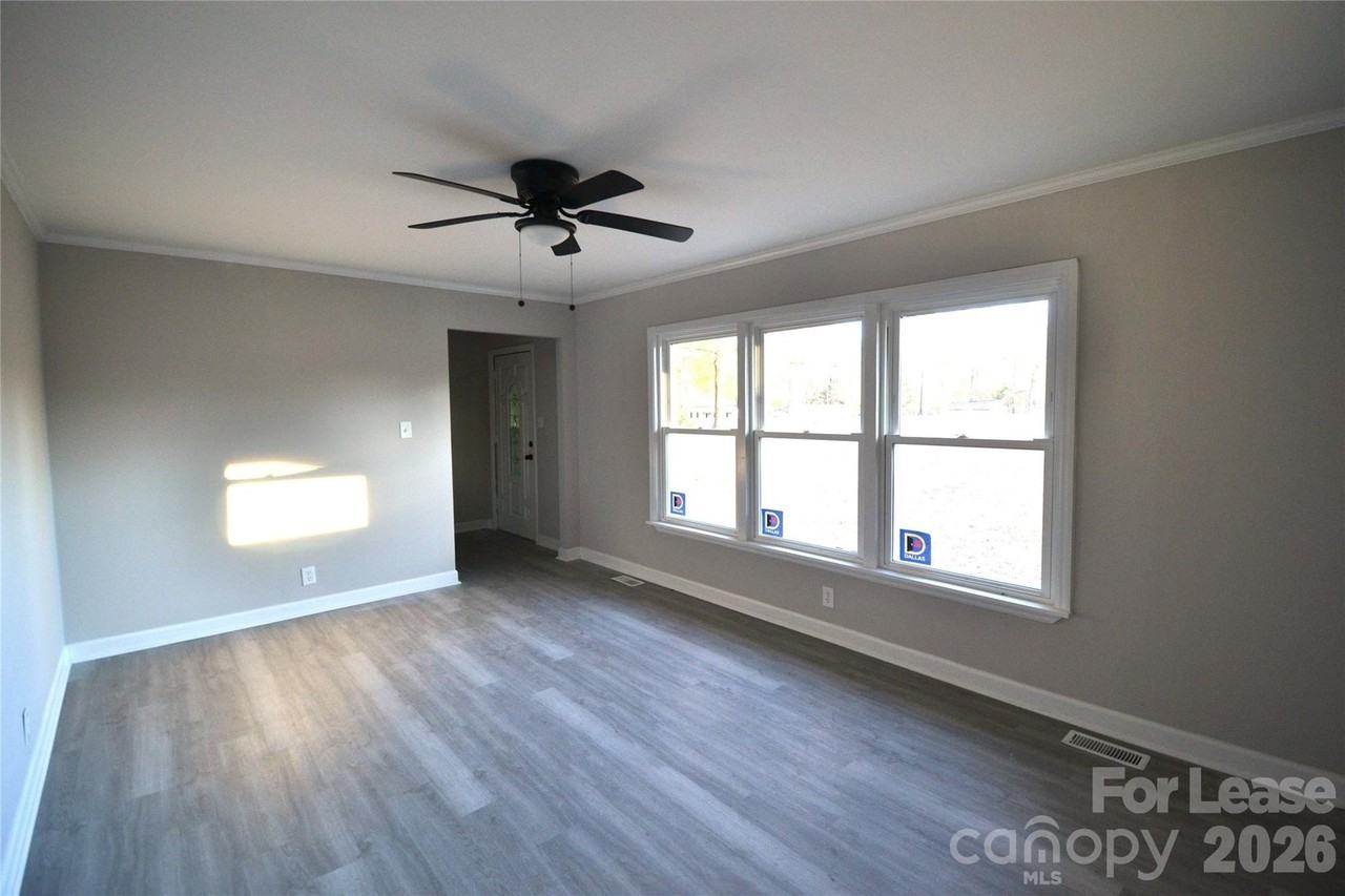 2697 Knotty Pine Dr - Photo 5 of 29