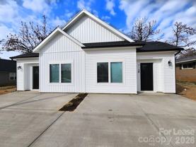 418 S Shaver St - Photo 1 of 1