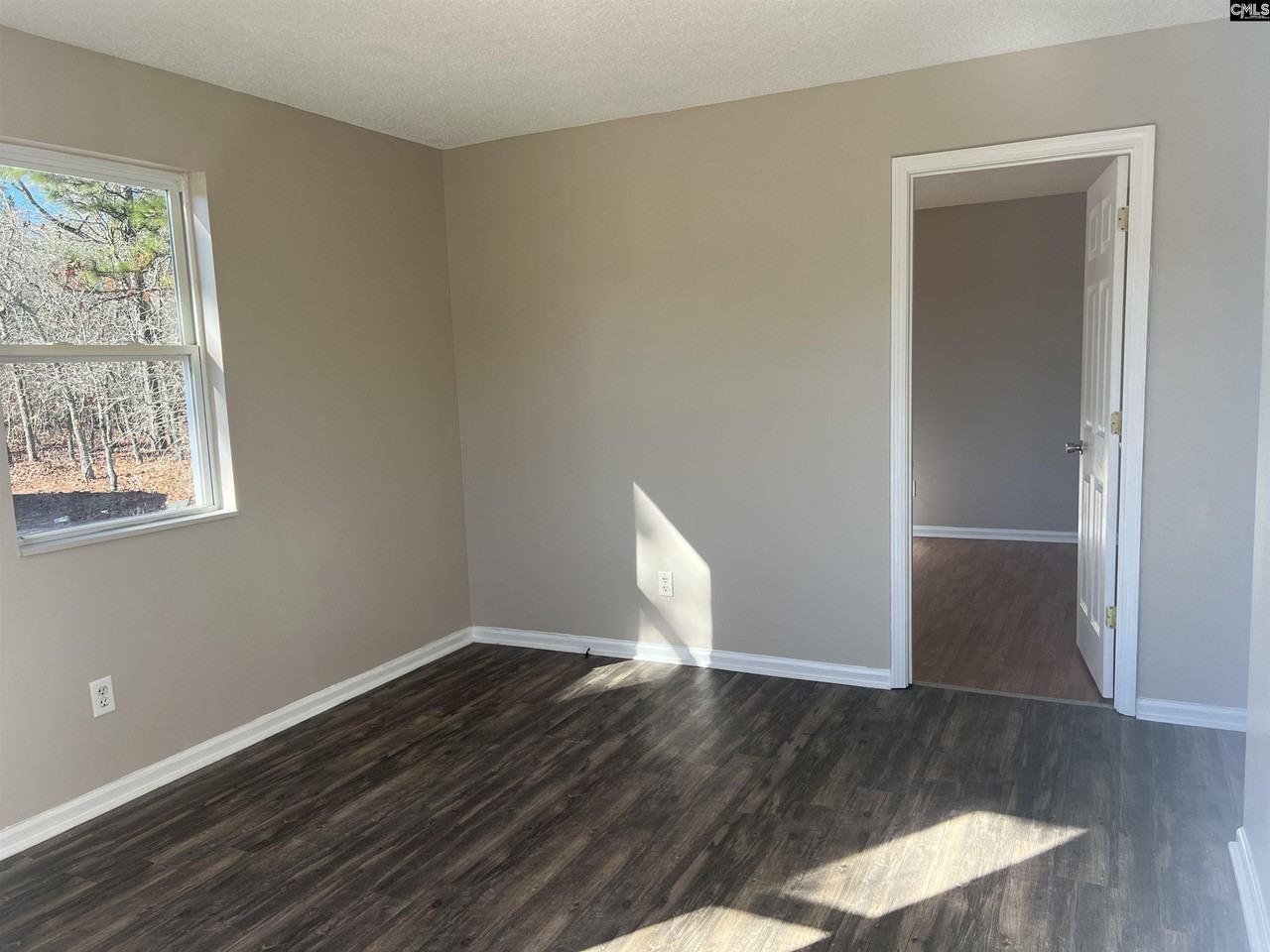 499 Bush Berry Rd - Photo 3 of 10