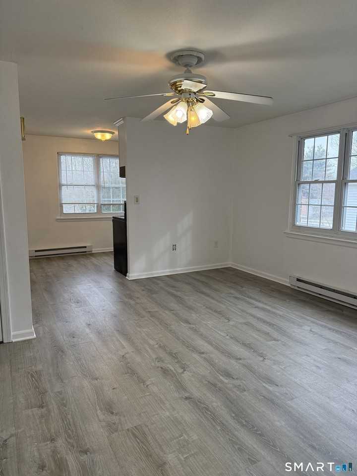 75 New St - Photo 3 of 13